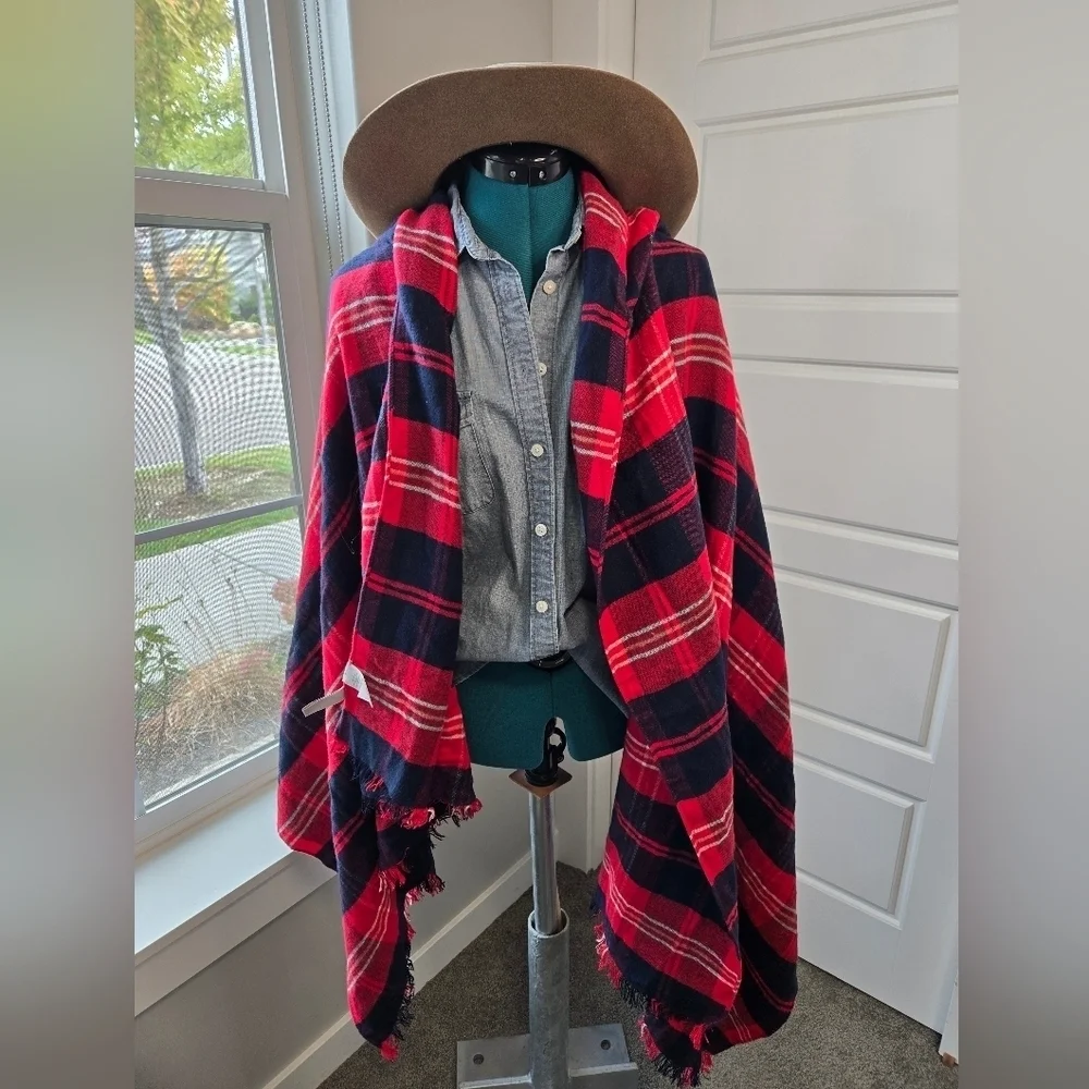 LOFT OVERSIZE RED & BLUE PLAID BLANKET SCARF SHAWL WRAP COTTON BLEND WOMEN OS